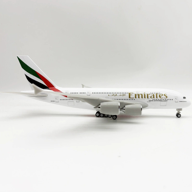 Home Decor Uae - Diecast 30 CM 1/240 Schaal Hars