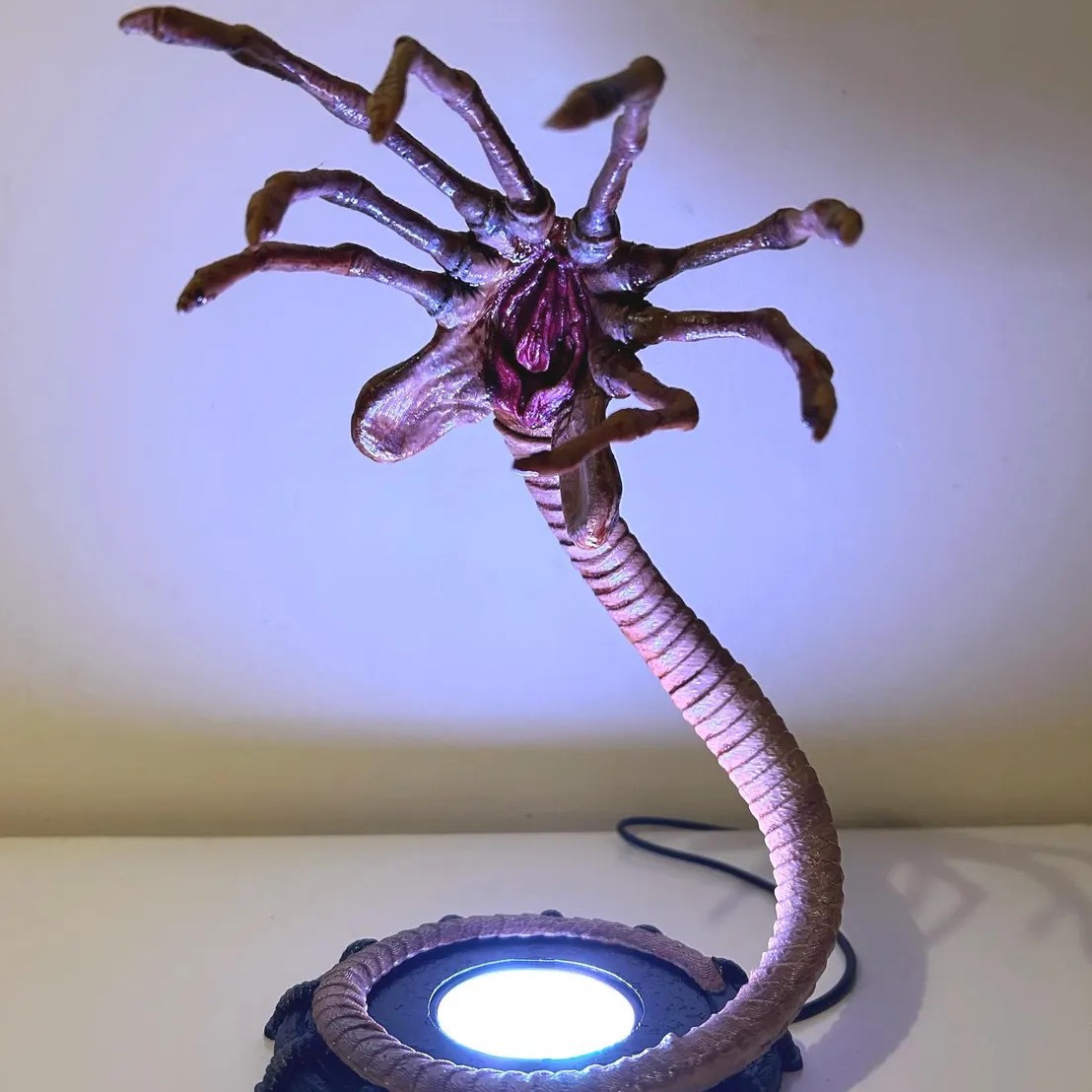 Alien Facehugger Lamp Nachtlam - Home Decor Lamp recensie en prijs