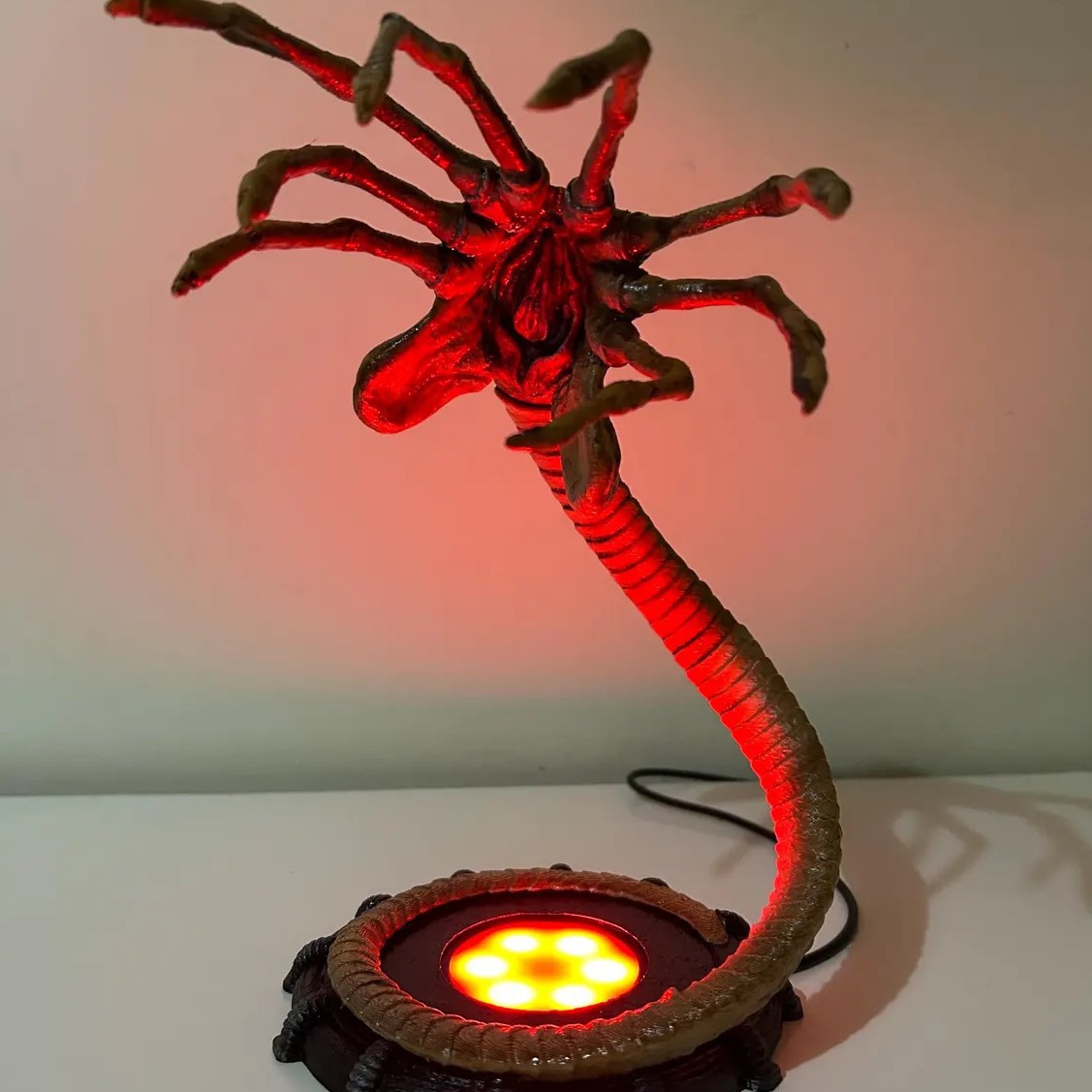 Alien Facehugger Lamp Nachtlam - Home Decor Lamp recensie en prijs