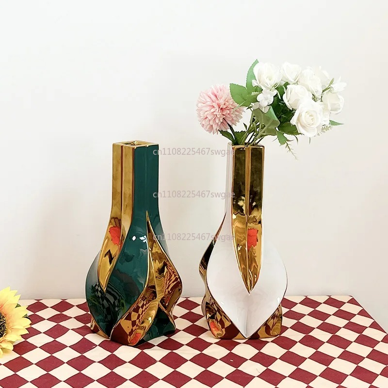 Woonkamerdecoratie Creatieve B - Home Decor Vase With Flowers recensie en prijs